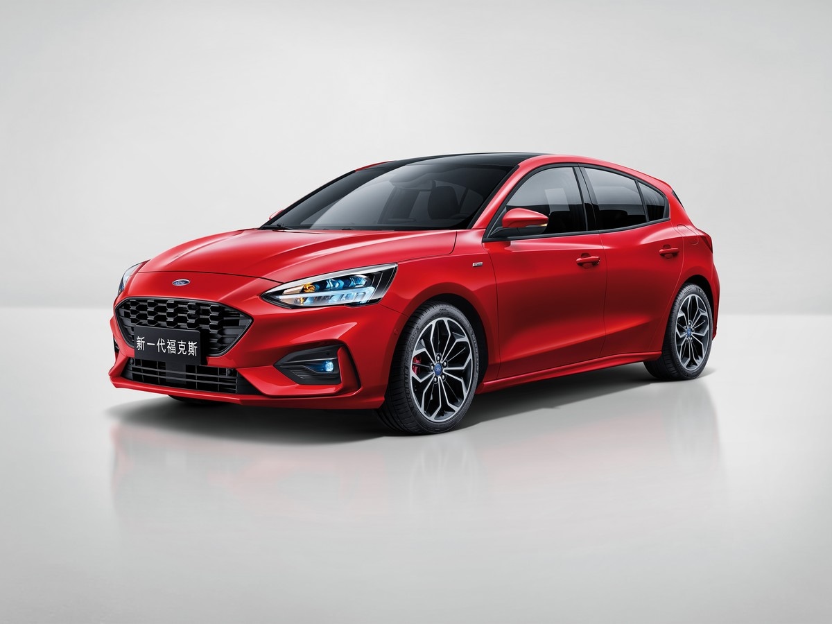 01-2019-ford-focus-oem-1