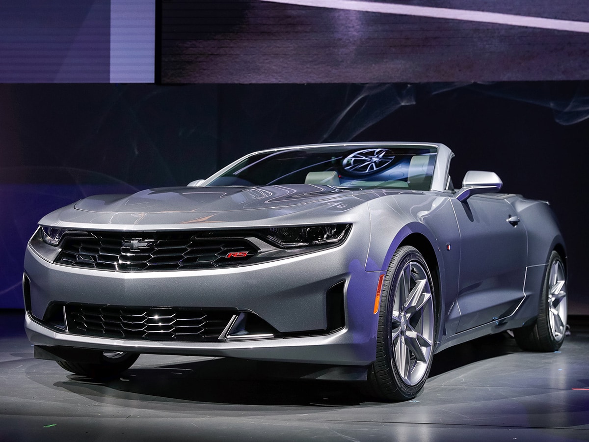 02-2019-chevrolet-camaro-rs-1