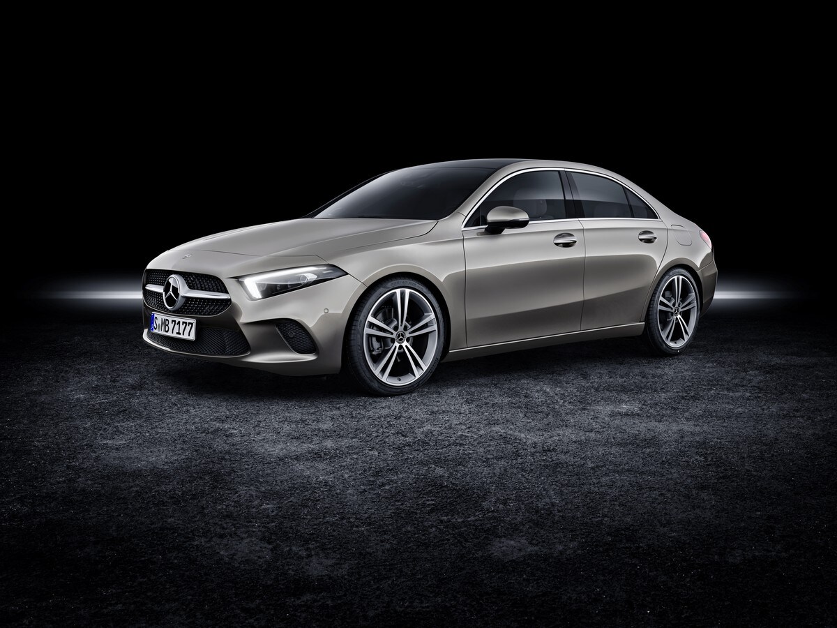 14-2019-mercedes-benz-a-class-sedan-oem-1