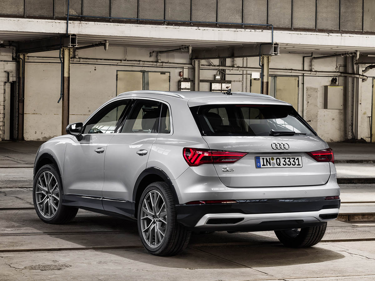 18-2019-audi-q3-oem-1
