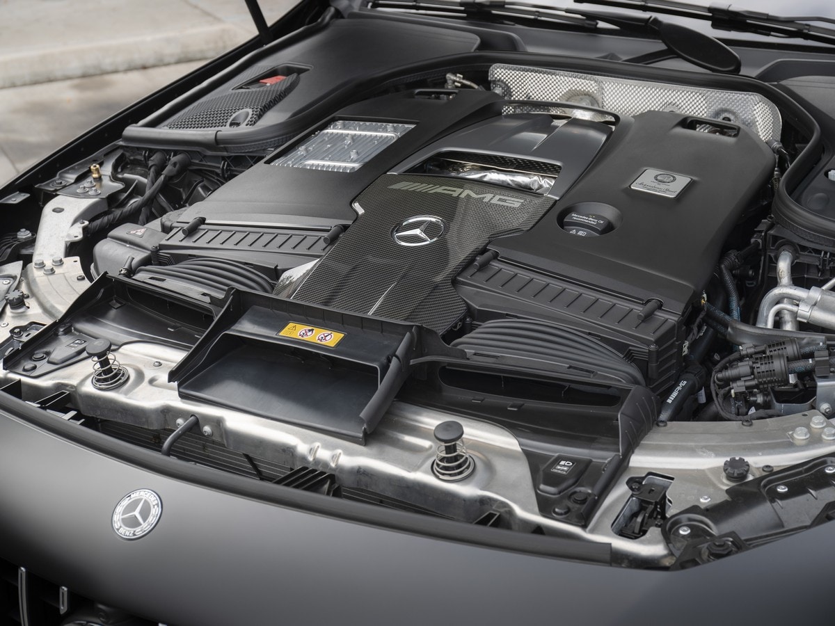 16-2019-mercedes-amg-gt-4-first-review-oem-1
