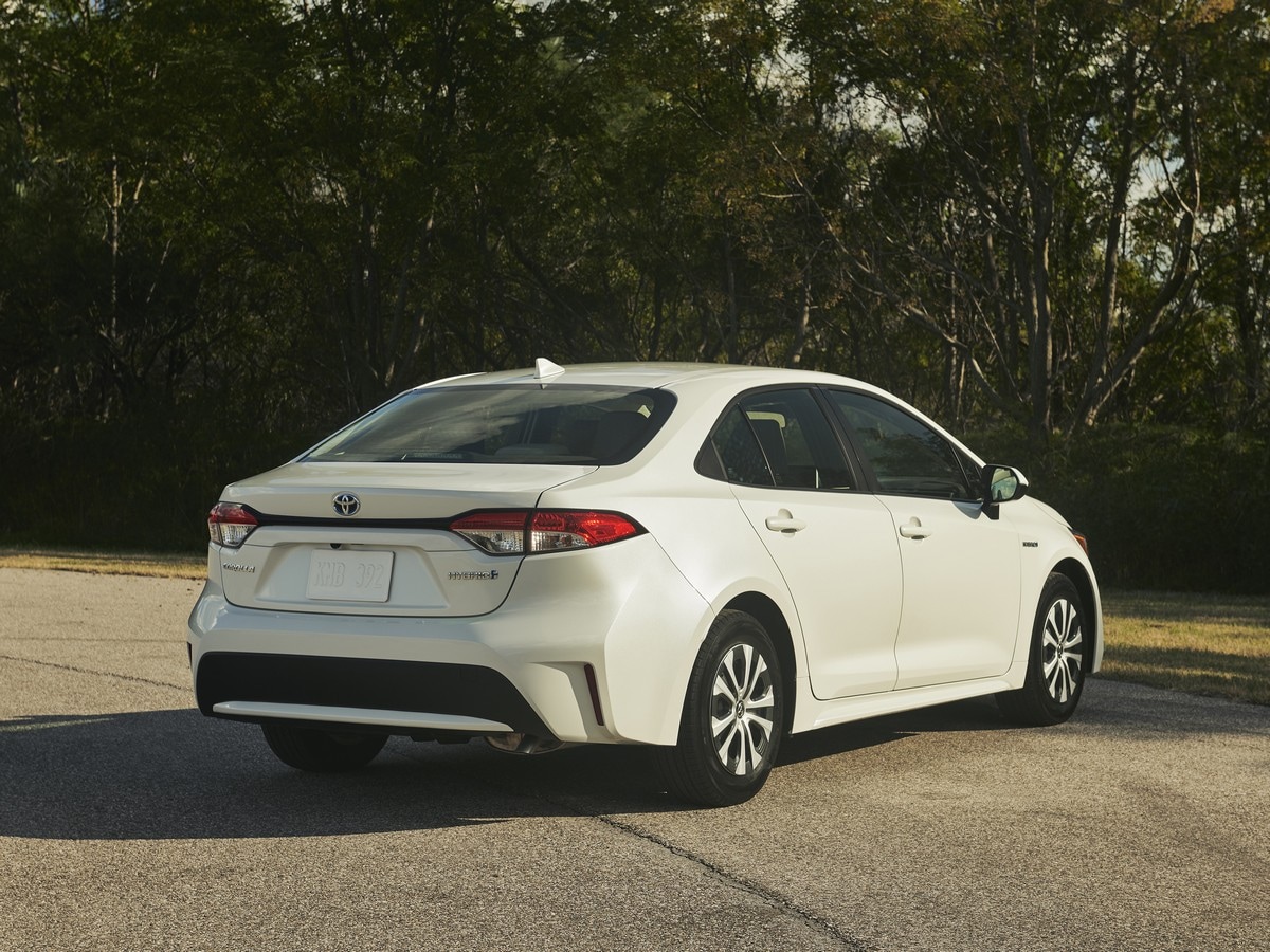 02-2020-toyota-corolla-hybrid-oem-1
