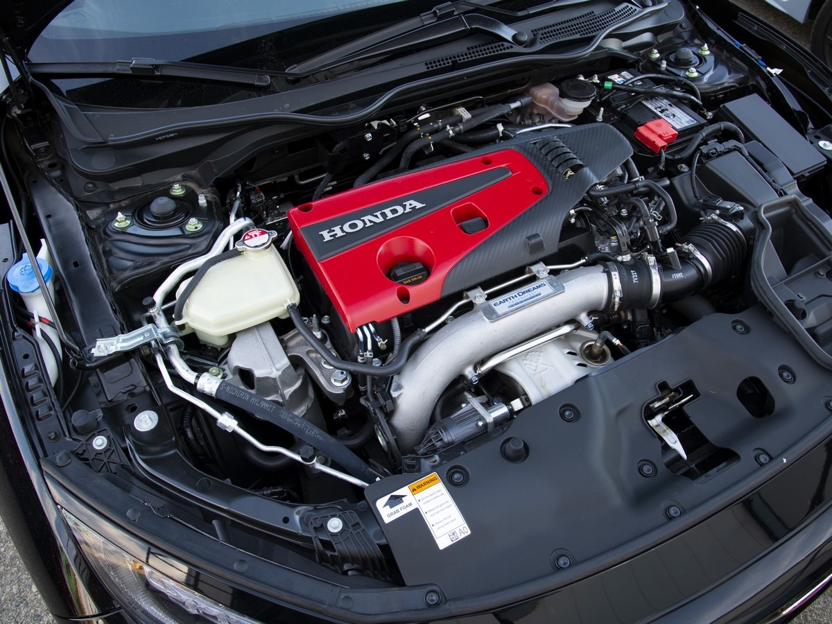 14-2019-honda-civic-type-r-kbb-1