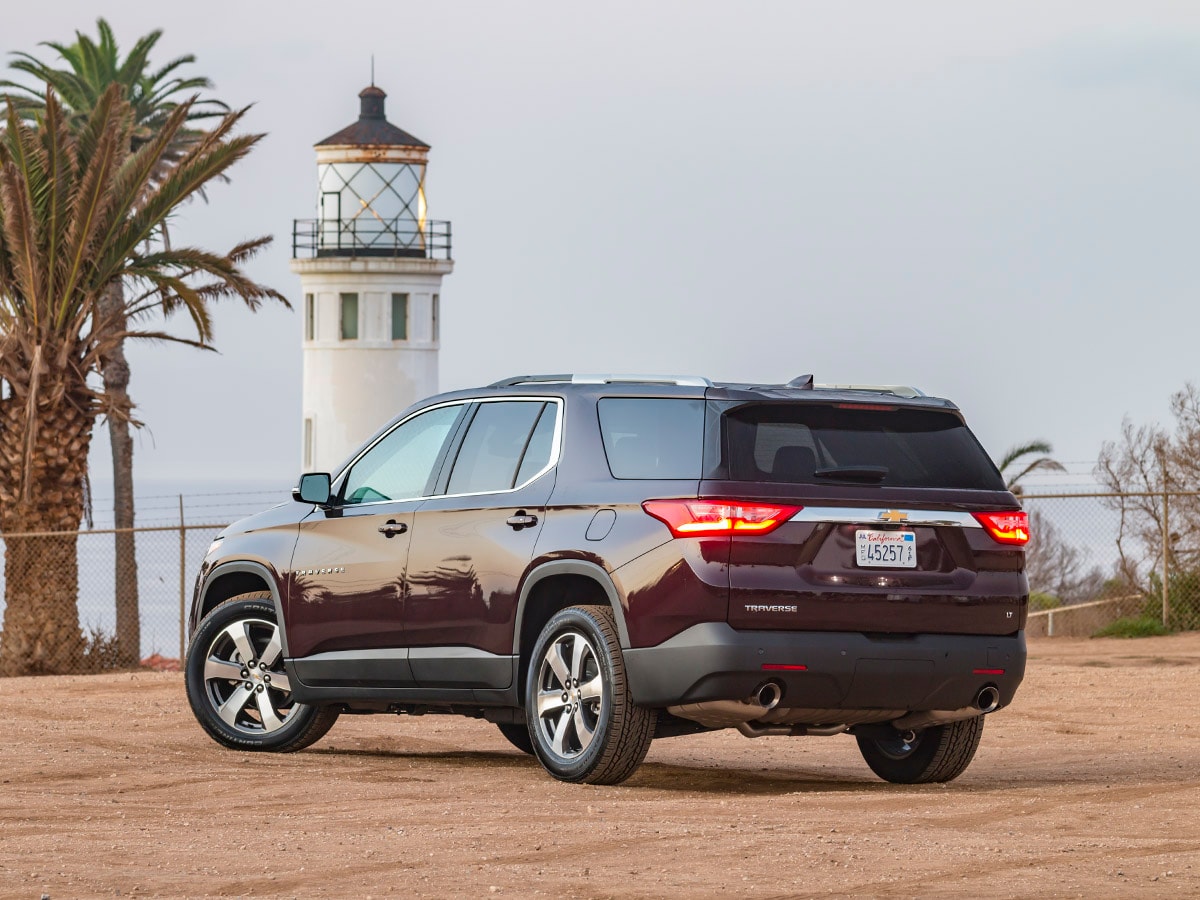02-2018-Chevrolet-Traverse-Exterior-KBB-1