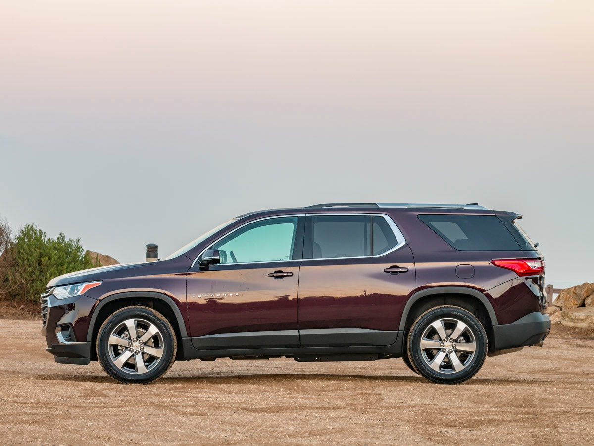 06-2018-Chevrolet-Traverse-Exterior-KBB-1