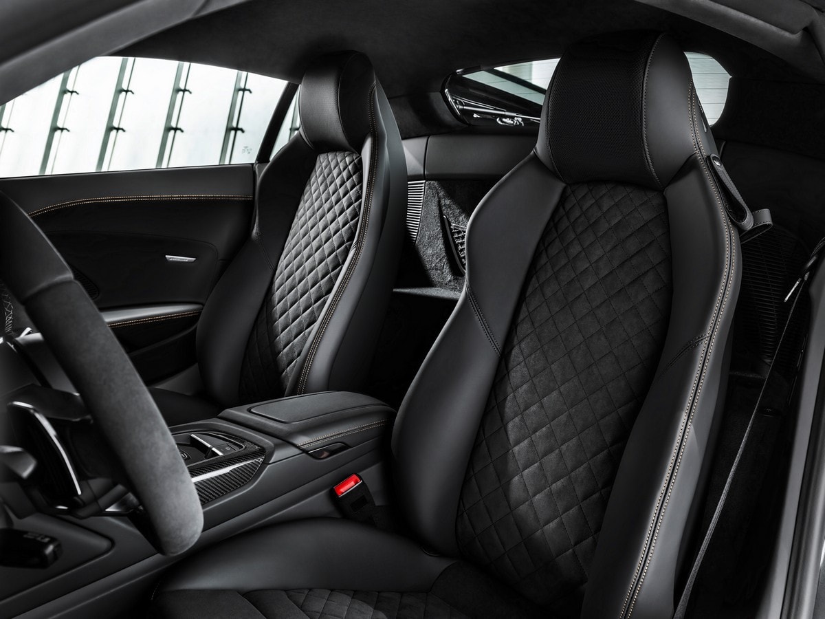 06-2019-audi-r8-v10-decennium-oem-1