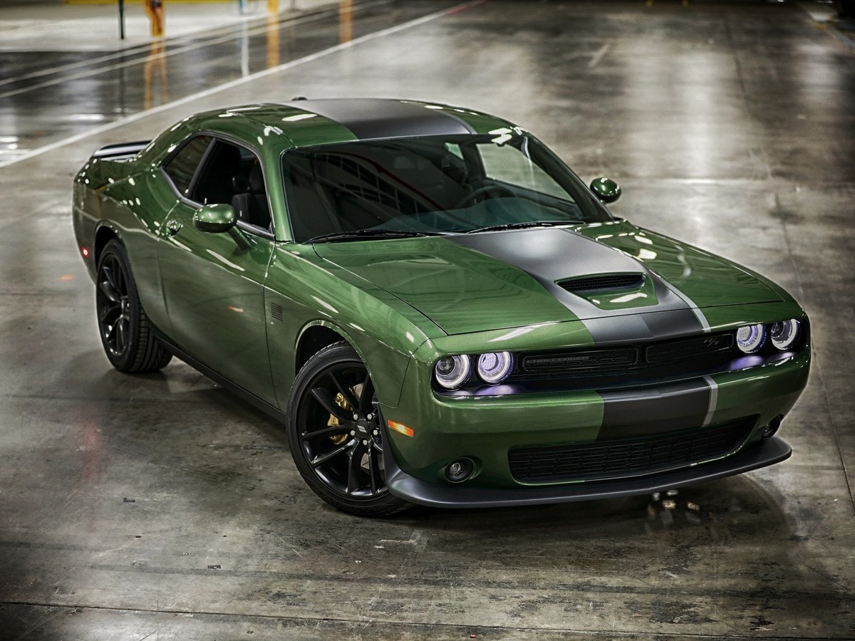 05-2019-dodge-challenger-grn-stars-stripes-1
