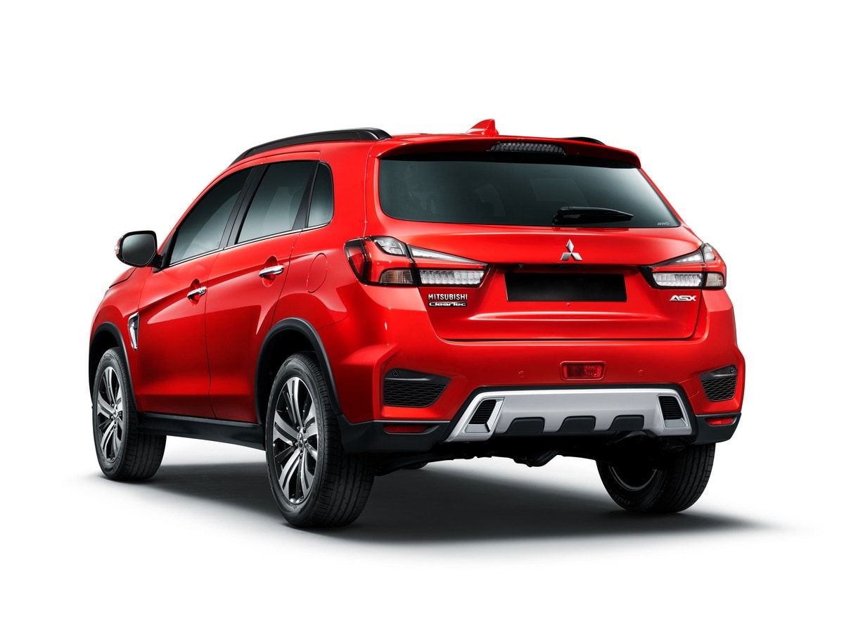 03-2020-mitsubishi-outlander-sport-1