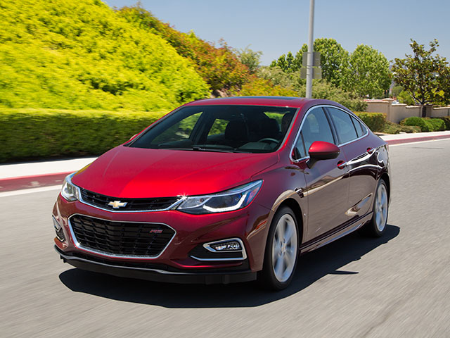 01 2016 Chevrolet Cruze Compact Sedan Comparison