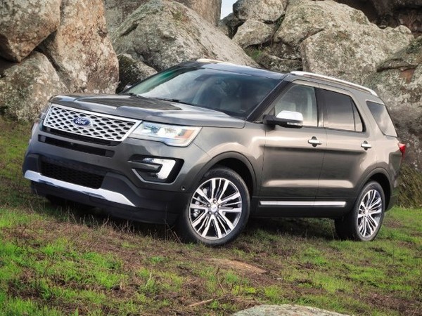 01 2016 Ford Explorer