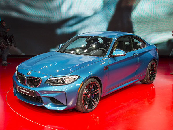 01 2017 BMW M2