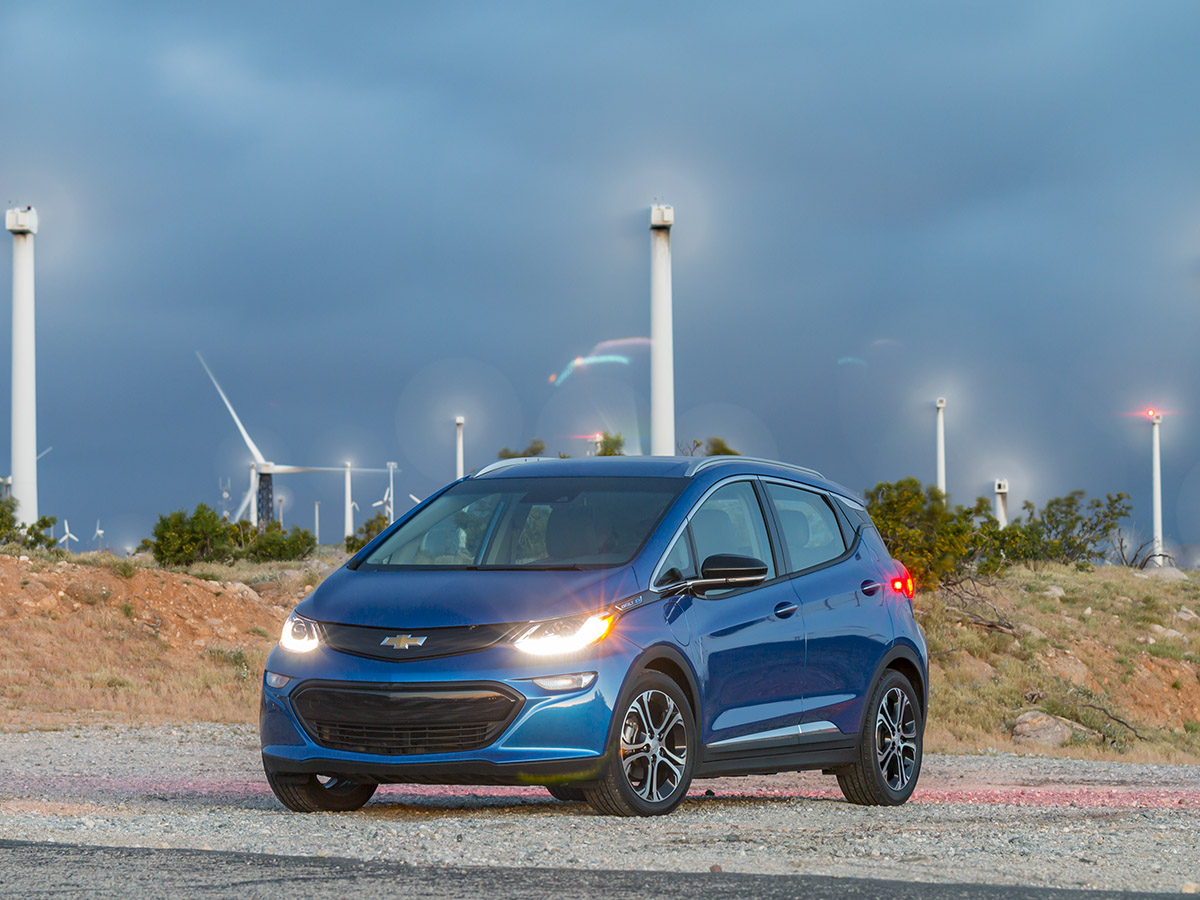 01 2017 Chevrolet Bolt KBB