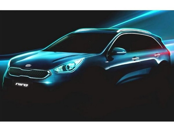01 2017 Kia Niro Teaser