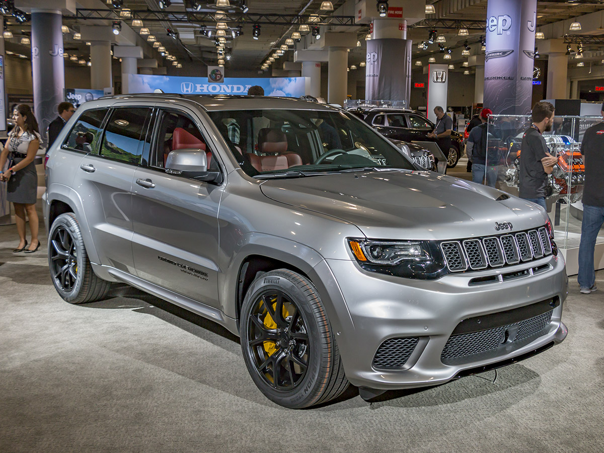 01 2018 Jeep Grand Cherokee Trackhawk NYIAS KBB