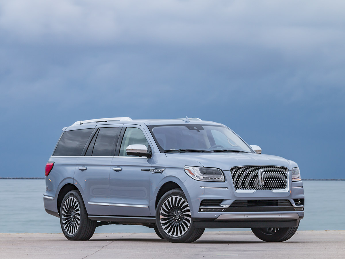 01 2018 Lincoln Navigator Exterior KBB