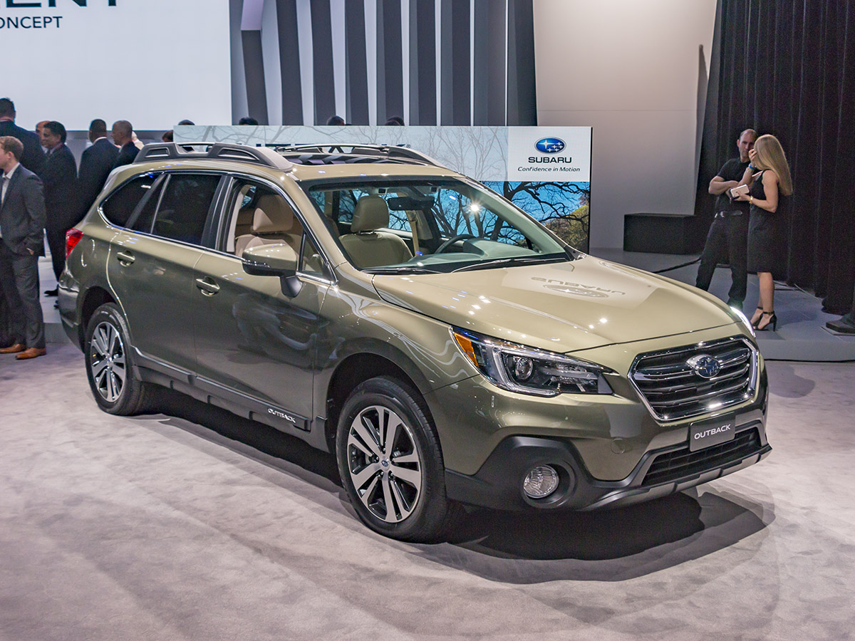 01 2018 Subaru Outback NYIAS KBB