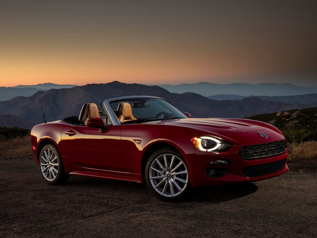 01 2018 Fiat 124 Spider Lusso Oem
