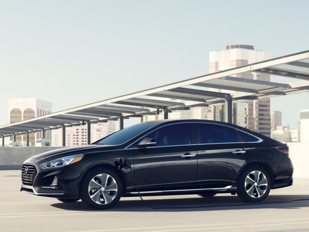 01 2018 Hyundai Sonata Plug In