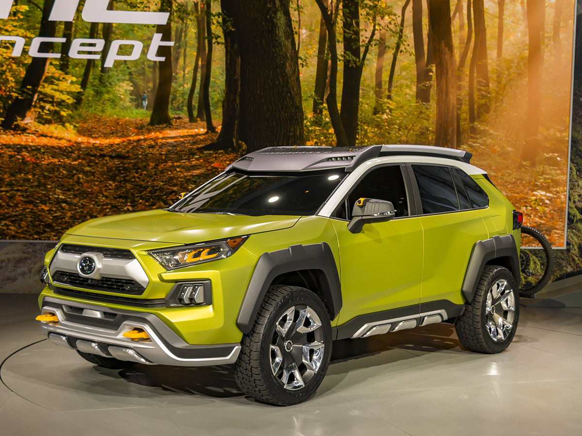 01 Toyota FT AC Concept LAAS KBB