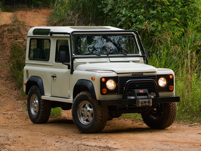 01 Land Rover Defender