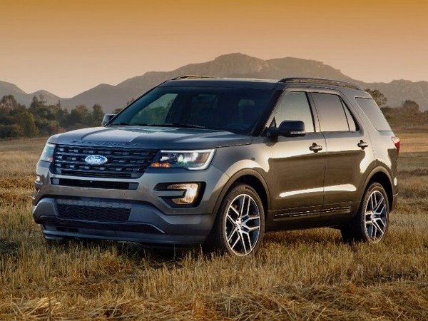 02 2016 Ford Explorer