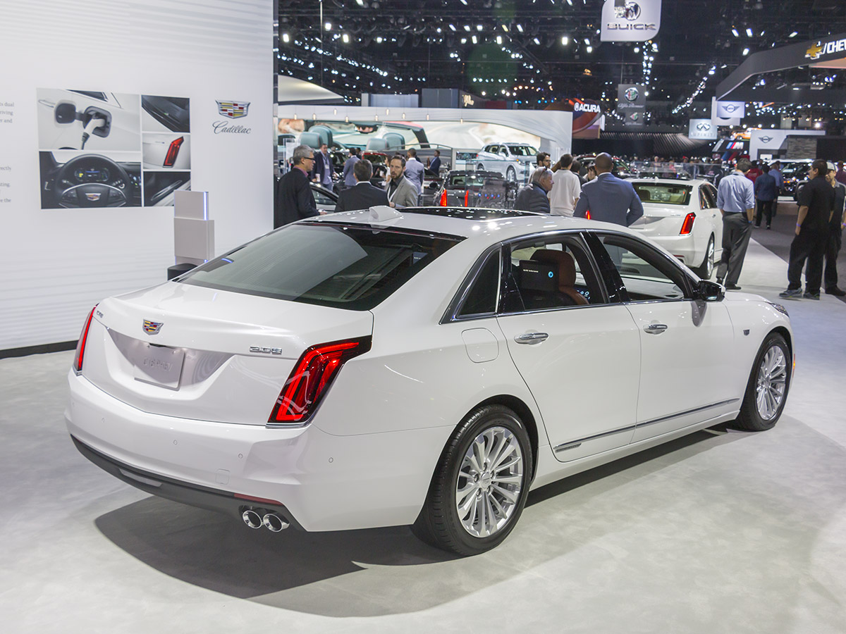 02 2017 Cadillac CT6 PHEV LA