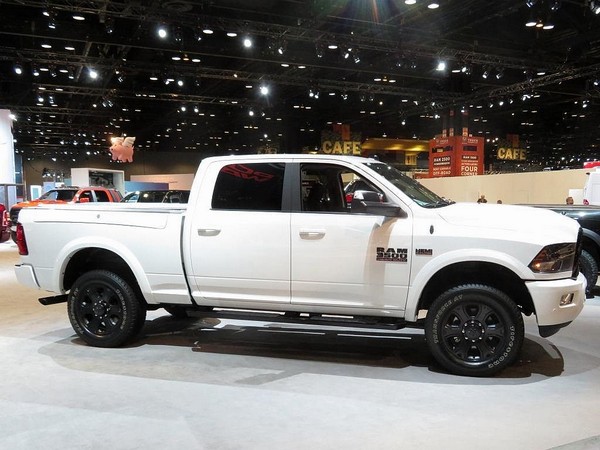 02 2017 Ram 3500 Night Edition