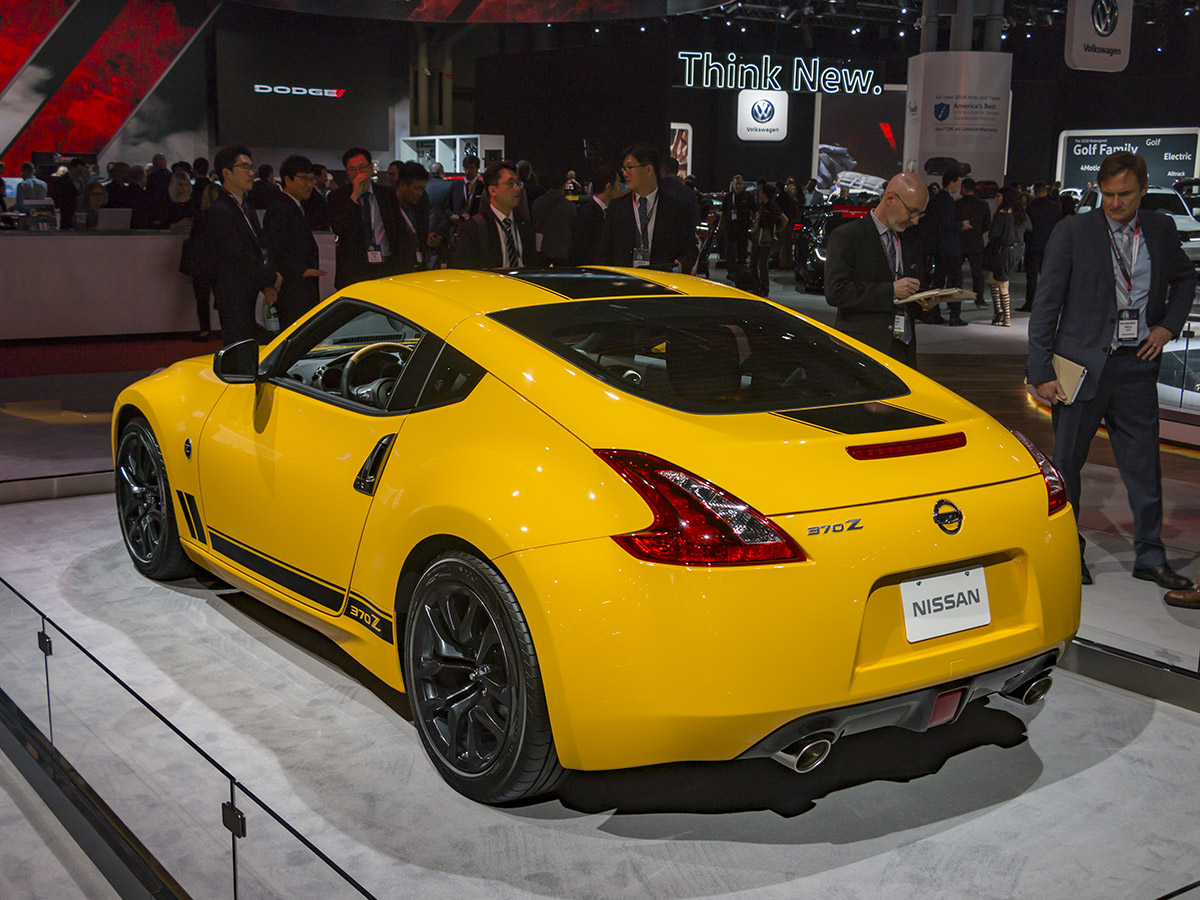 02 2018 Nissan 370Z Heritage NYIAS KBB