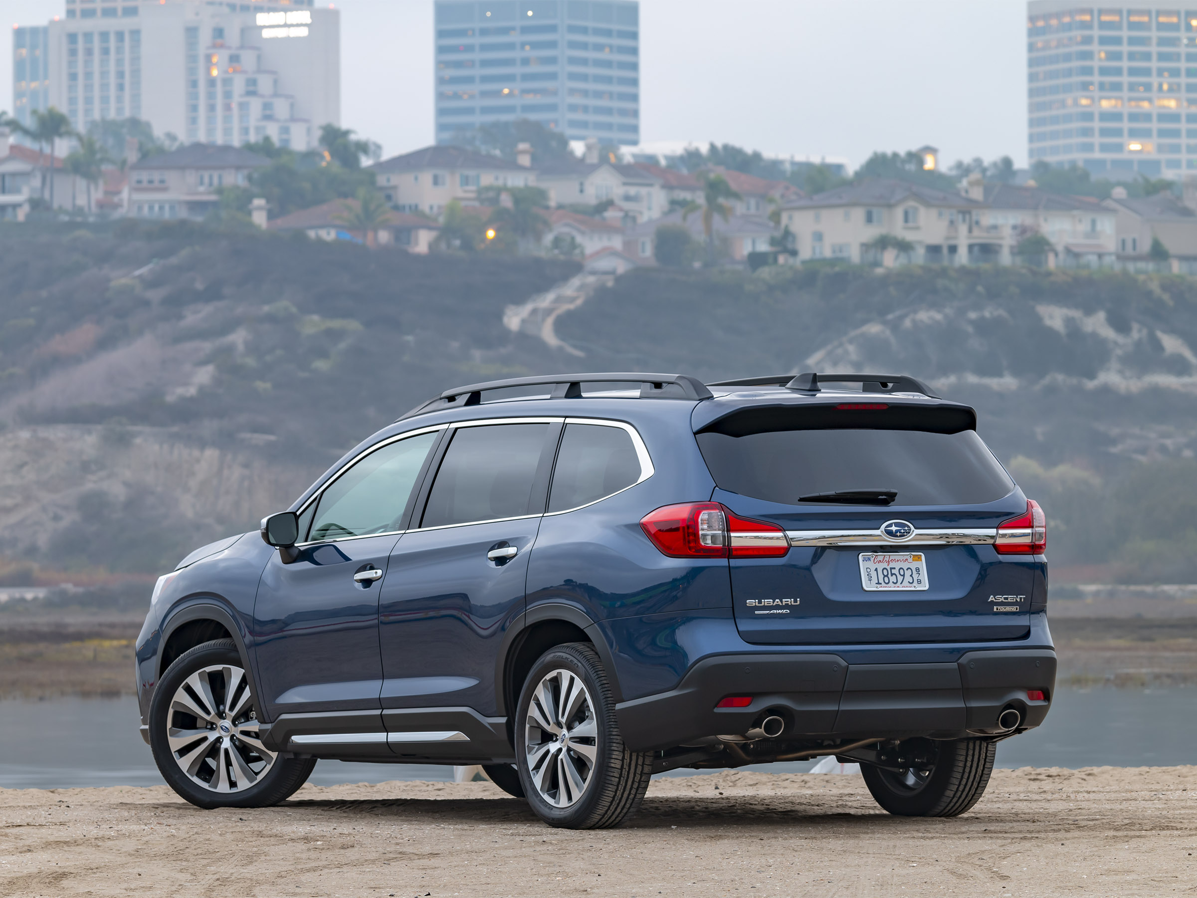 02 2019 Subaru Ascent LT Exterior KBB