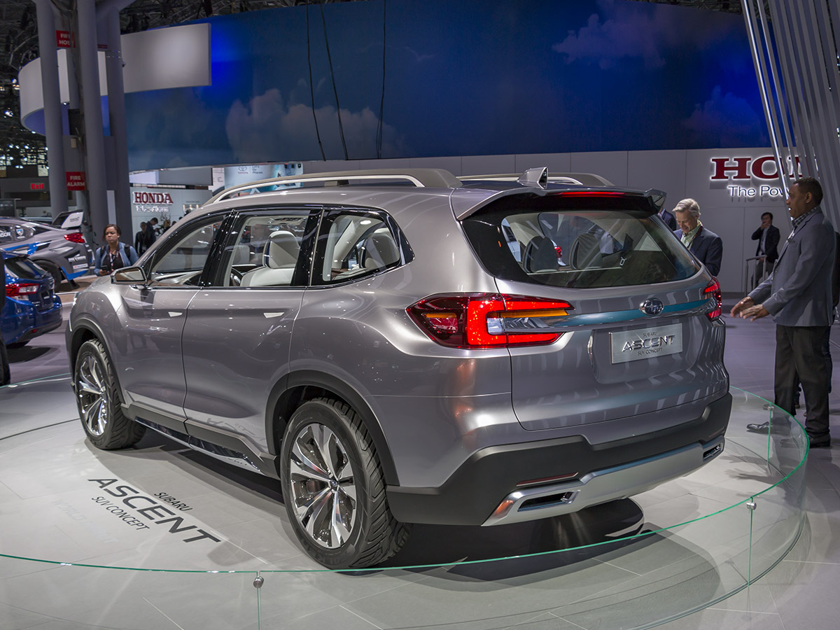 02 Subaru Ascent Concept NYIAS KBB