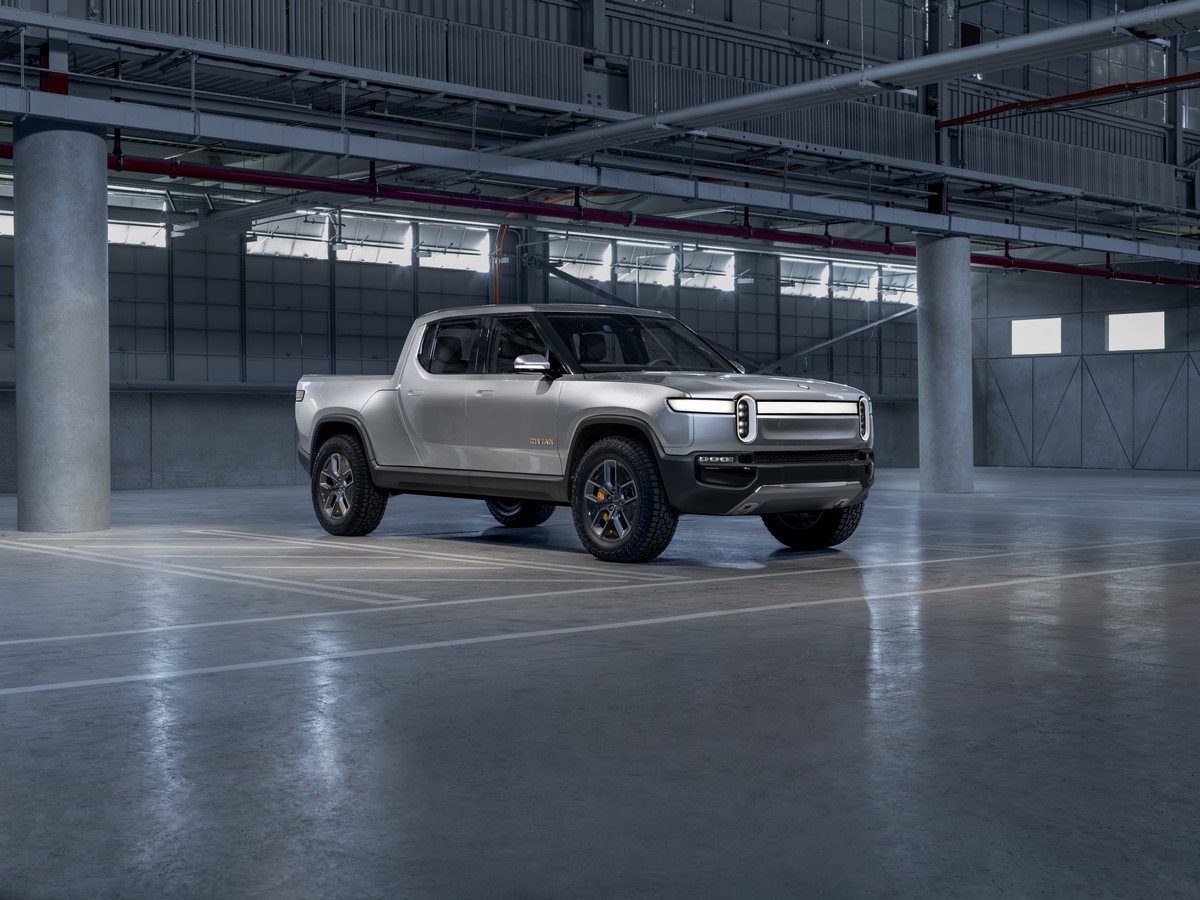 02 Rivian R1t Electric Truck Oem