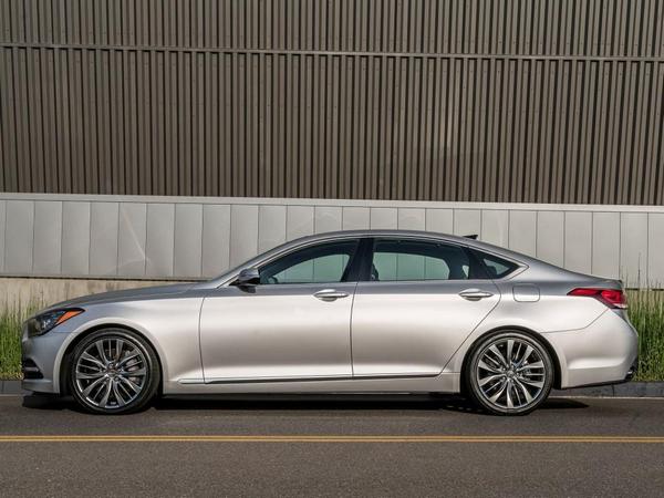 03 2017 Genesis G80