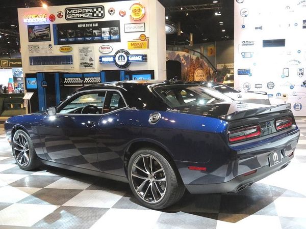 03 2017 Mopar 17 Dodge Challenger Limited Edition