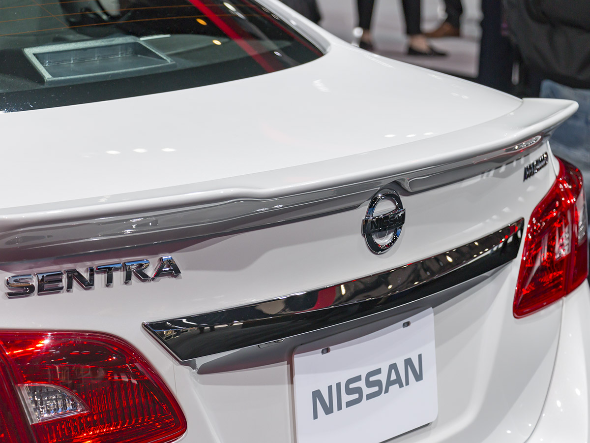 03 2017 Nissan Sentra Nismo La