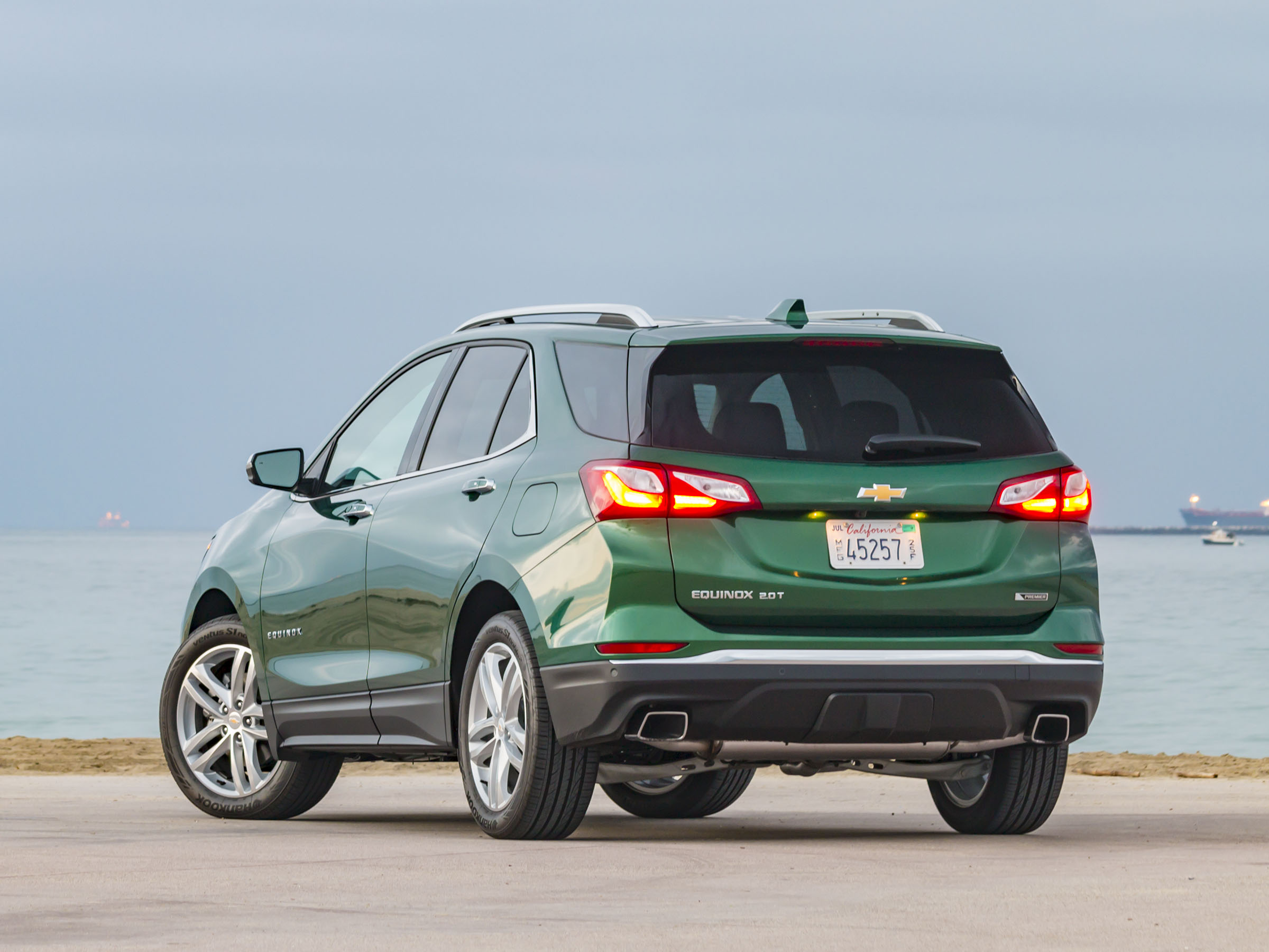 03 2018 Chevrolet Equinox Turbo Exterior KBB