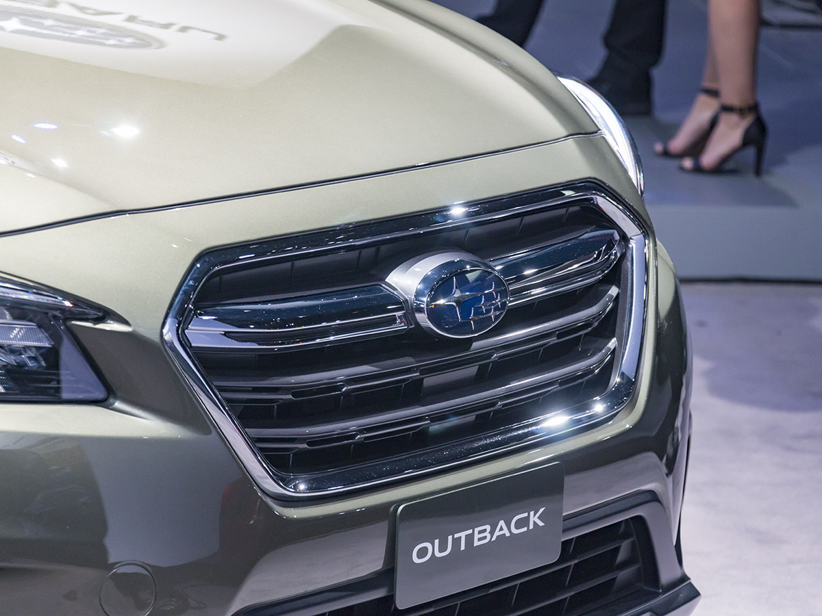 03 2018 Subaru Outback NYIAS KBB