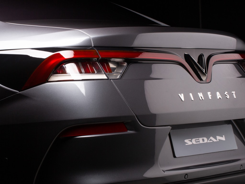 03 2020 Vinfast Sedan Oem