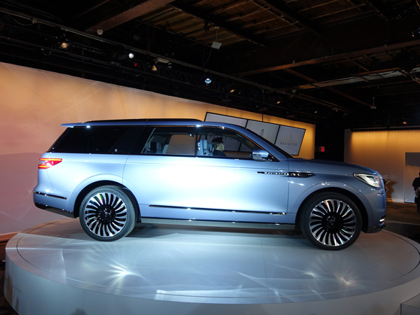 03 Lincoln Navigator Concept