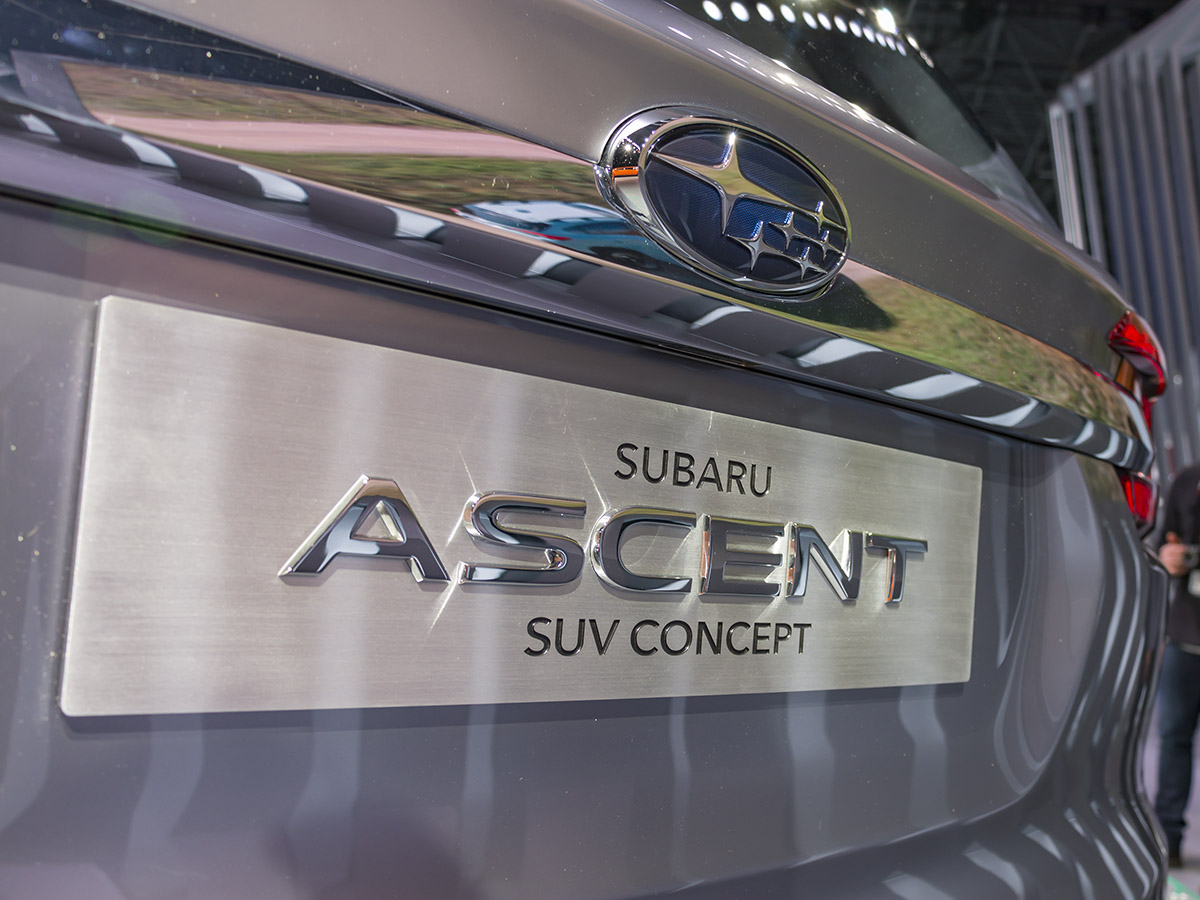 03 Subaru Ascent Concept NYIAS KBB