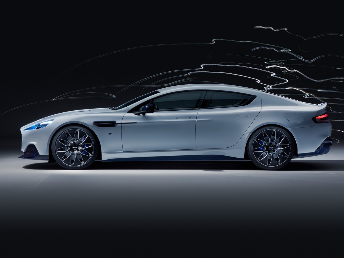 03 Aston Martin Rapide E