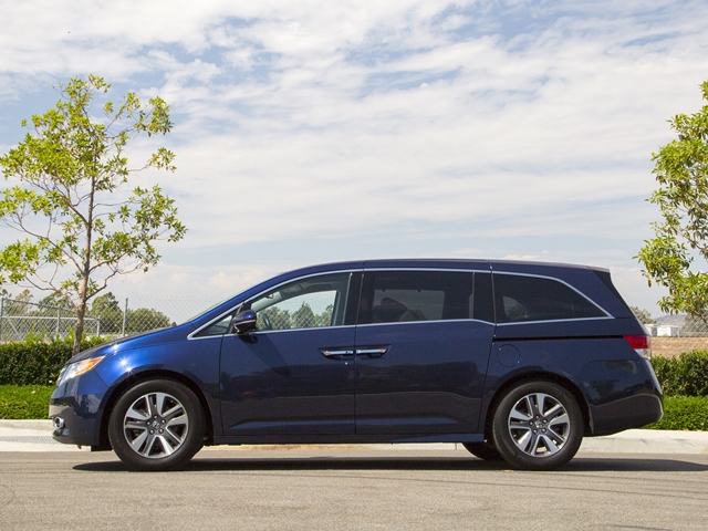 04 2016 Honda Odyssey FC 640
