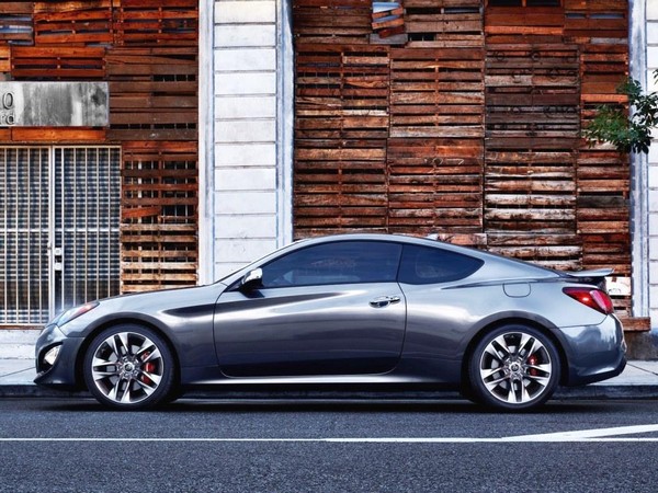 04 2016 Hyundai Genesis Coupe