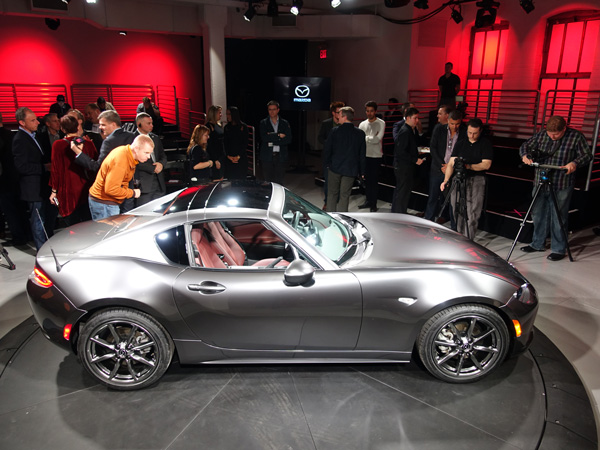 04 2017 Mazda MX 5 RF