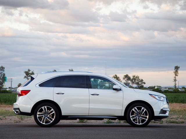04 2017 Acura Mdx Comparo