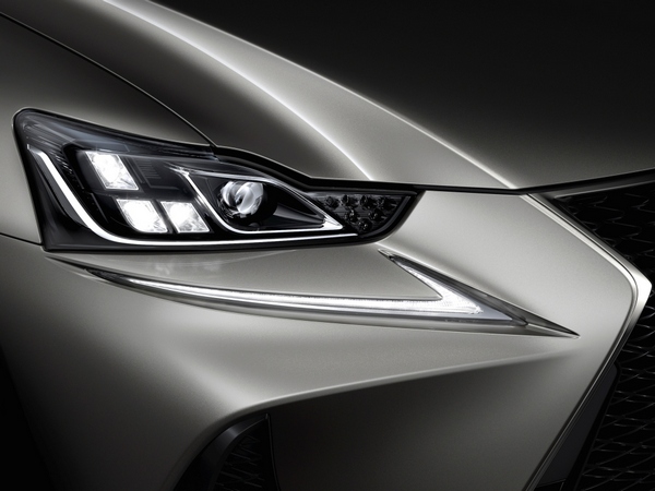 04 2017 Lexus Is 200t F Sport