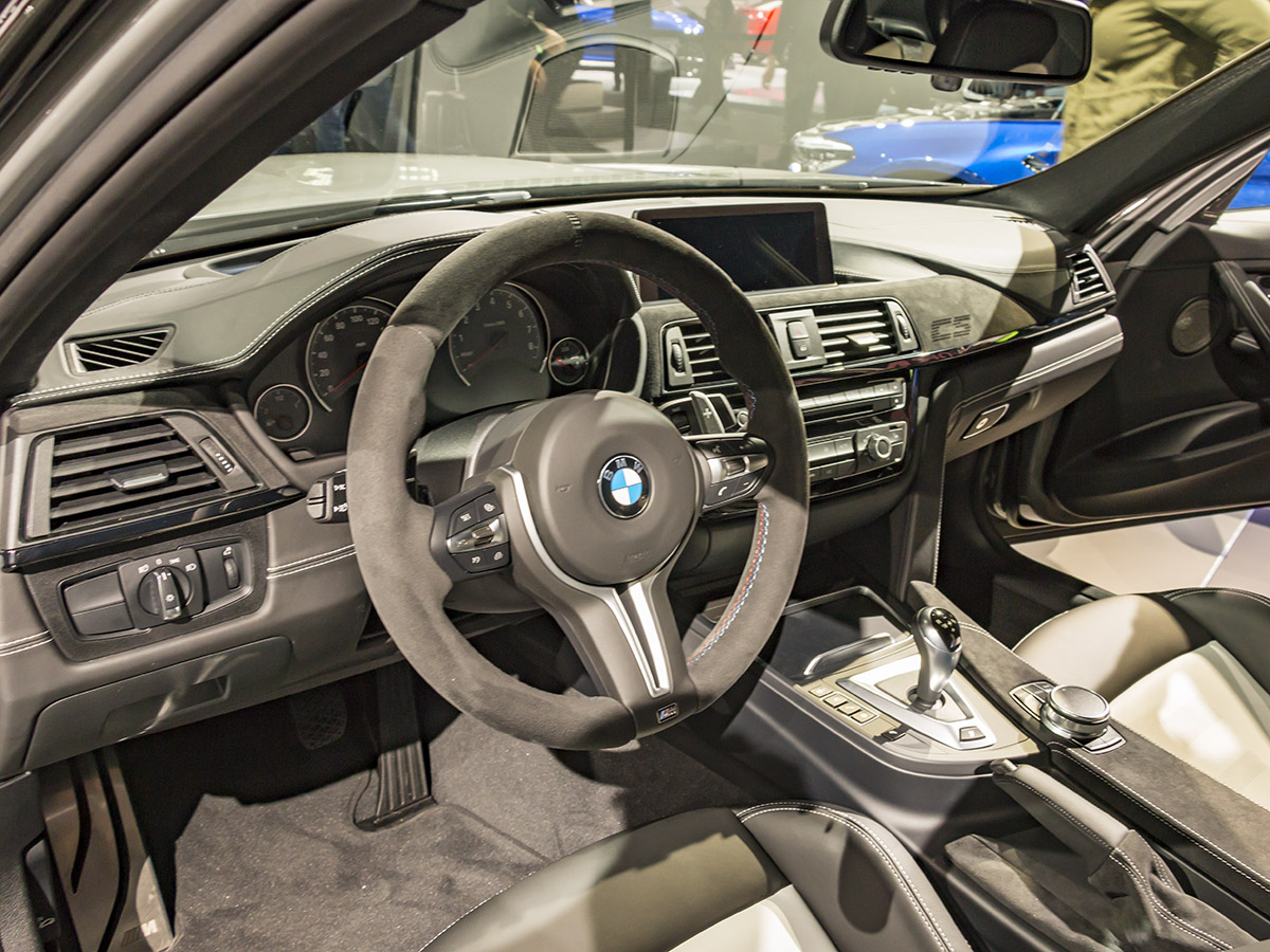 04 2018 BMW M3 CS LAAS KBB