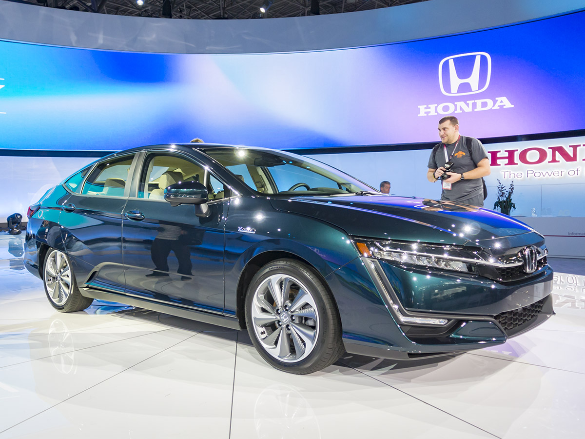 04 2018 Honda Clarity PHEV NYIAS KBB
