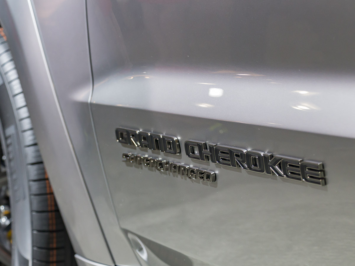 04 2018 Jeep Grand Cherokee Trackhawk NYIAS KBB