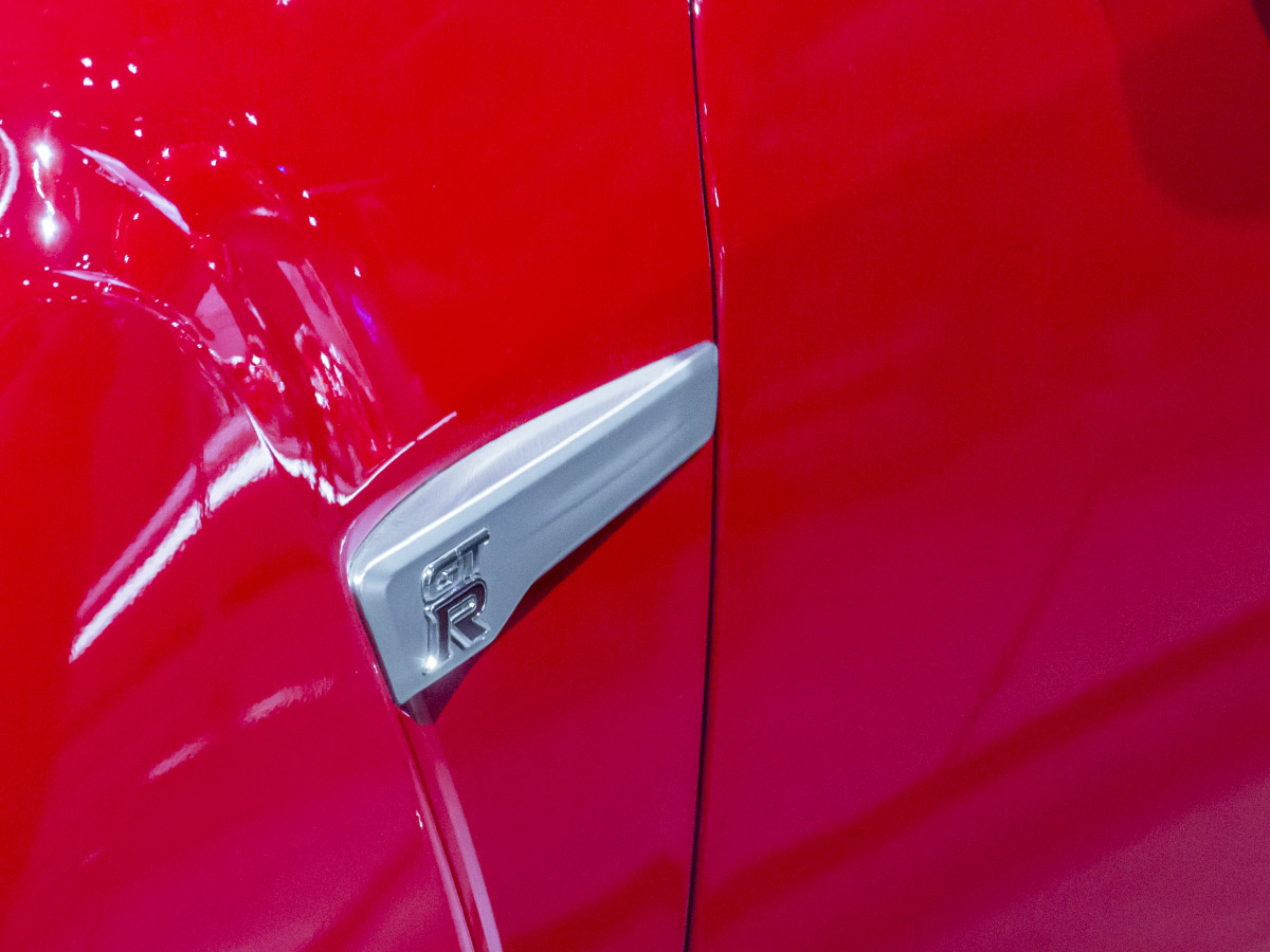 04 2018 NMissan GT R Track Edition NYIAS KBB