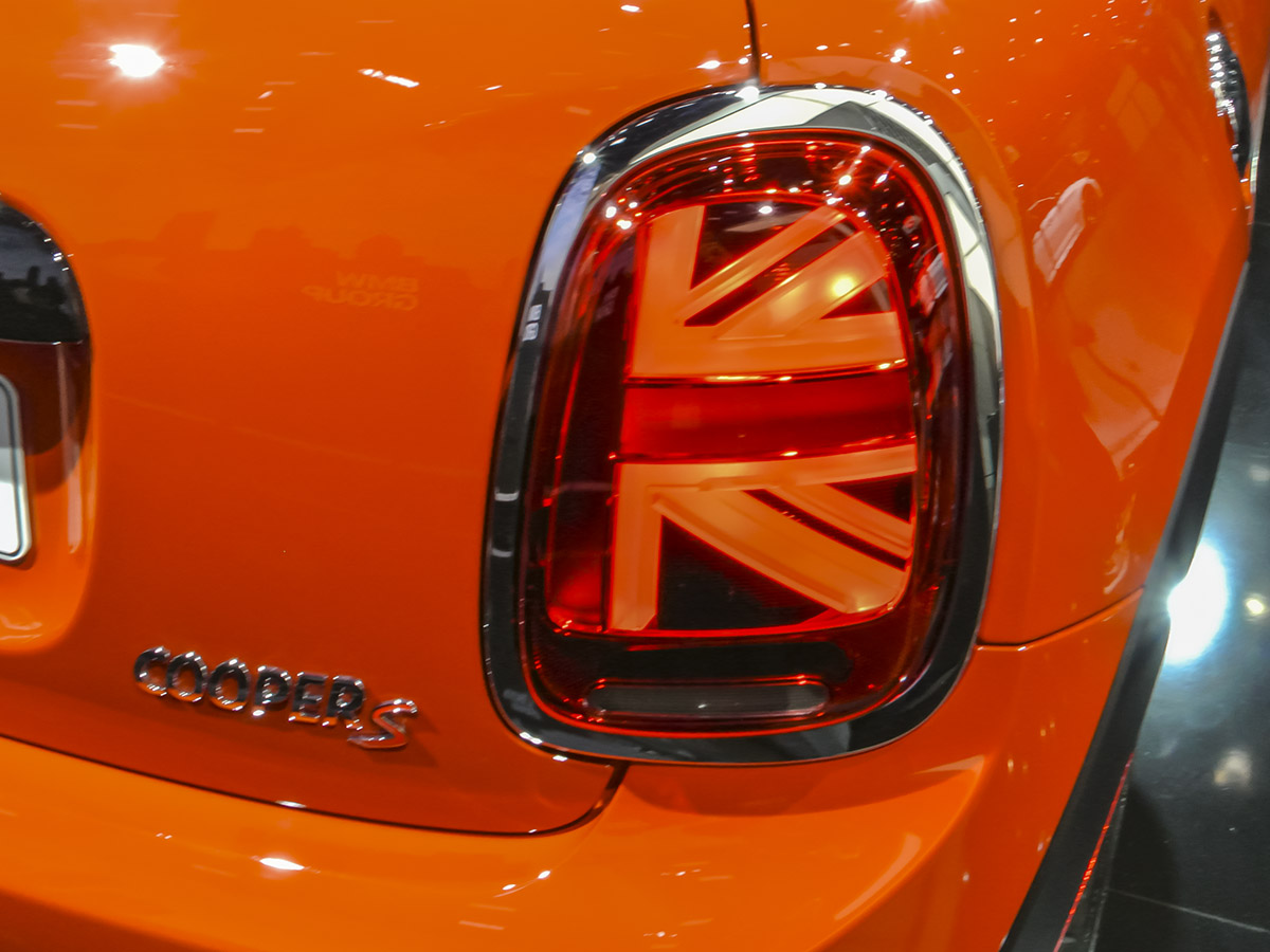 04 2019 Mini Hardtop NAIAS KBB